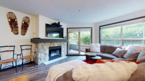 ASPENS 132 Prime Ski-InOut Location 2BDR Luxury Condo Pool Hot Tub Whistler